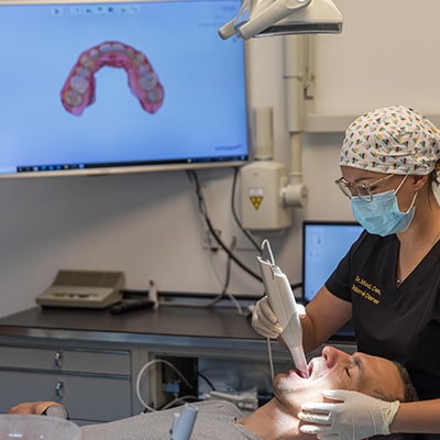 Digital dental camera